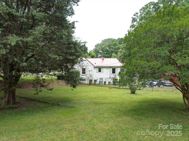 1614 Linwood Rd, Gaston, NC 28052 - view of green lawn