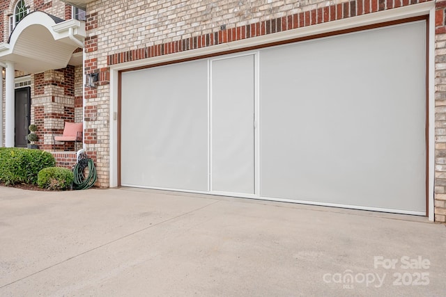9112 Butterfly Ct, Gastonia, NC 28056 - garage with driveway