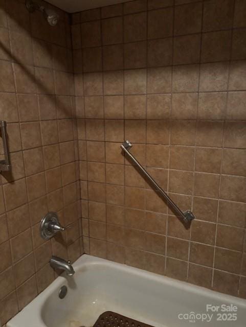 2070 Cashiers Valley Rd, Brevard, NC 28712 - bathroom featuring  shower combination
