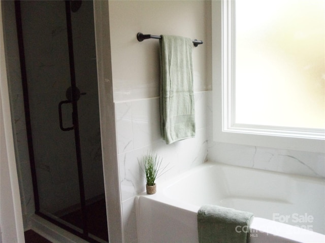 1802 Cooper Ave, Kannapolis, NC 28081 - full bathroom featuring a garden tub and a stall shower