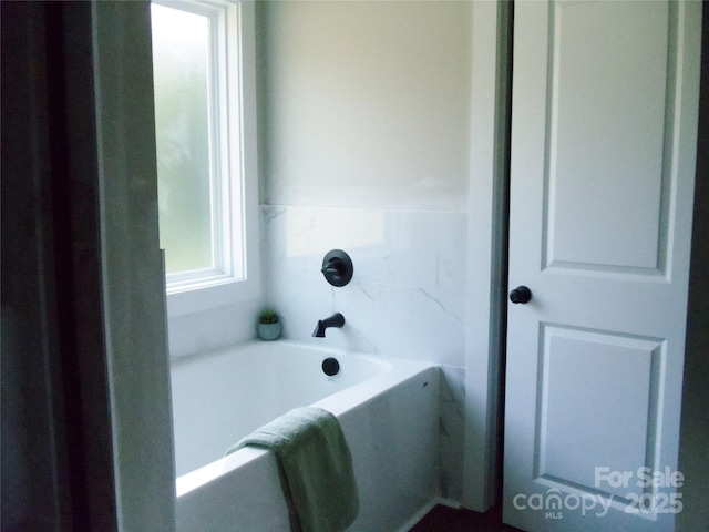 1802 Cooper Ave, Kannapolis, NC 28081 - full bathroom with a tub