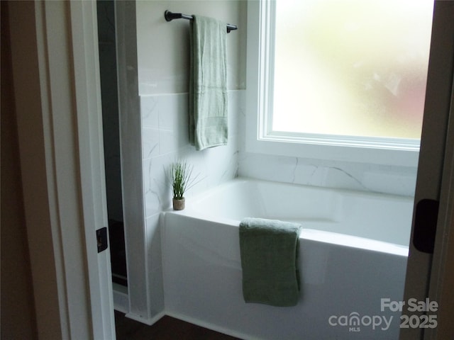 1802 Cooper Ave, Kannapolis, NC 28081 - full bathroom with a garden tub