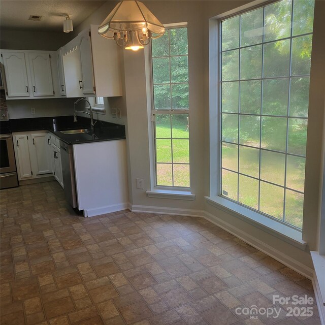 13039 Peacock Ln, Charlotte, NC 28215 - photo 8