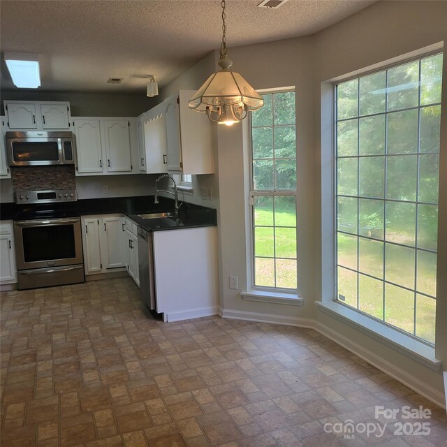 13039 Peacock Ln, Charlotte, NC 28215 - photo 9