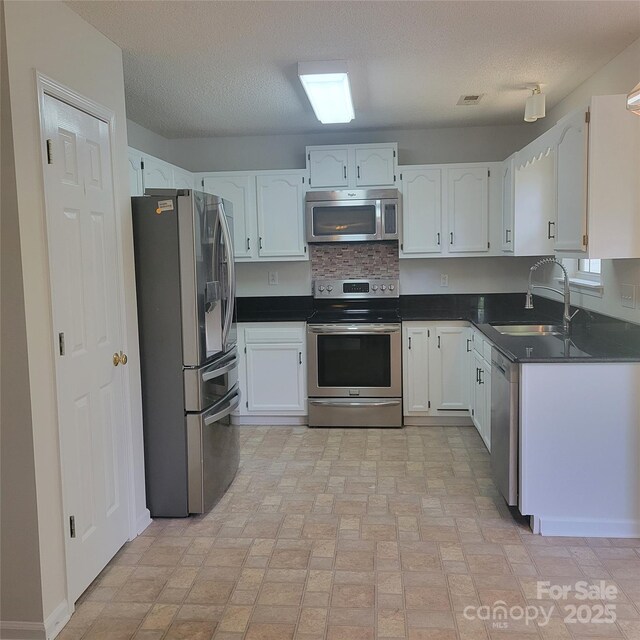 13039 Peacock Ln, Charlotte, NC 28215 - photo 10