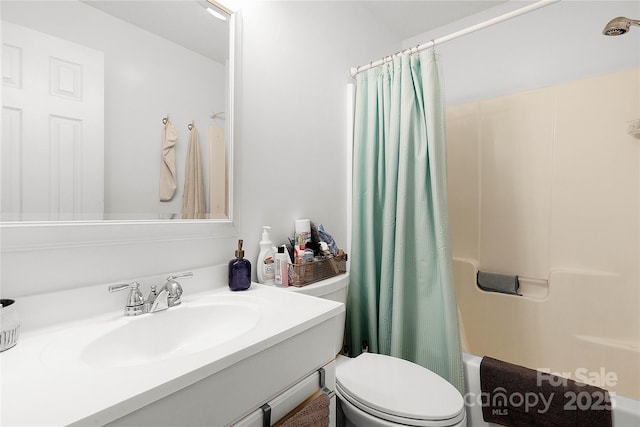1530 Danlee Dr, Lancaster, SC 29720 - bathroom with vanity and shower / tub combo