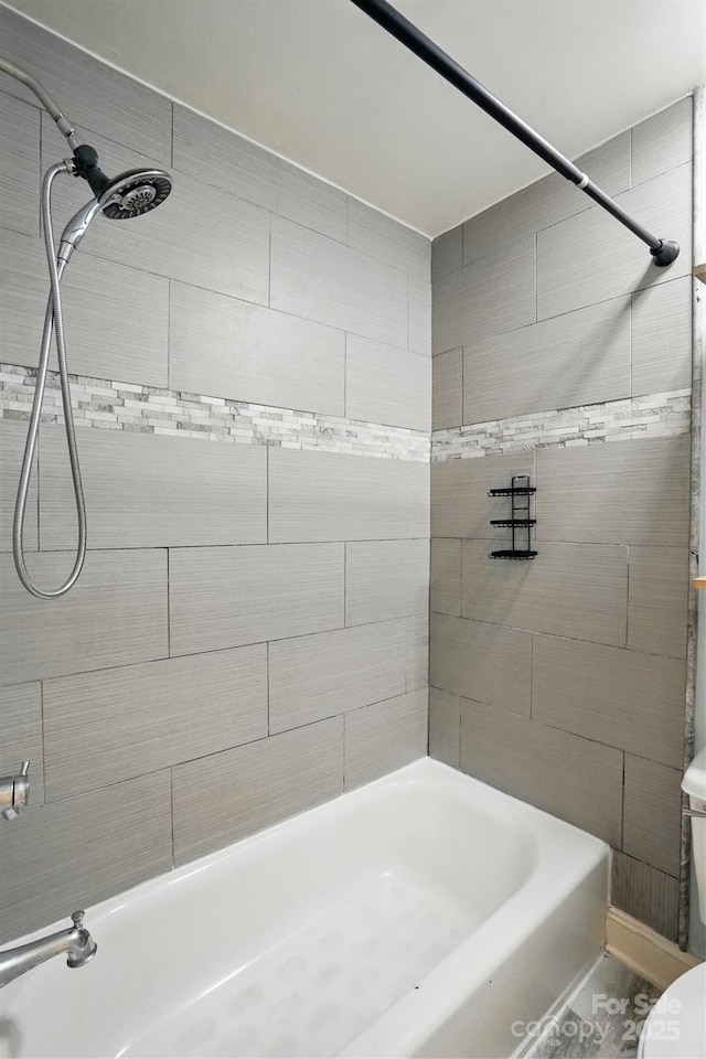 8708 Piccone Brook Ln, Charlotte, NC 28216 - bathroom with bathing tub / shower combination and toilet
