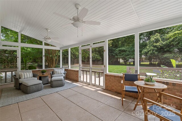 7213 Lancer Dr, Charlotte, NC 28226 - sunroom featuring a ceiling fan and lofted ceiling