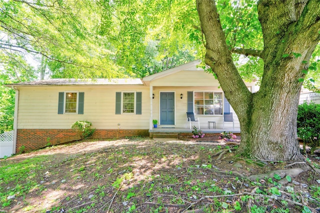 3043 Charles Rd, Shelby, NC 28152 - ranch-style house featuring covered porch