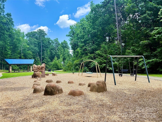 5800 Silver Eagle Dr, Charlotte, NC 28214 - view of community playground