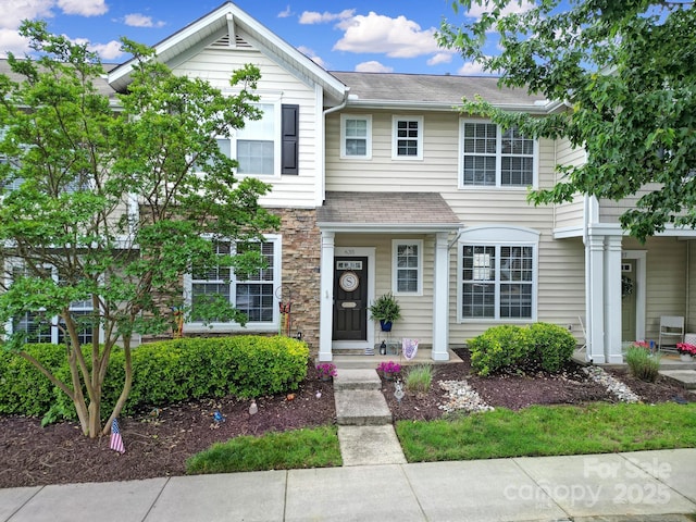 635 Brickdust Ct, Fort Mill, SC 29708 - multi unit property with a shingled roof
