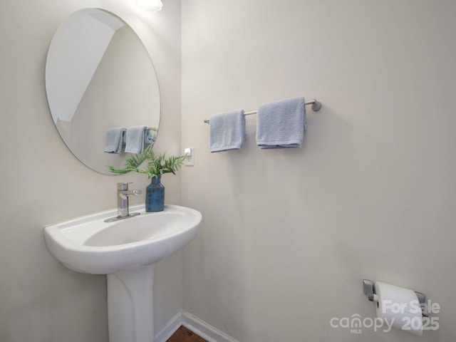 635 Brickdust Ct, Fort Mill, SC 29708 - bathroom with a sink