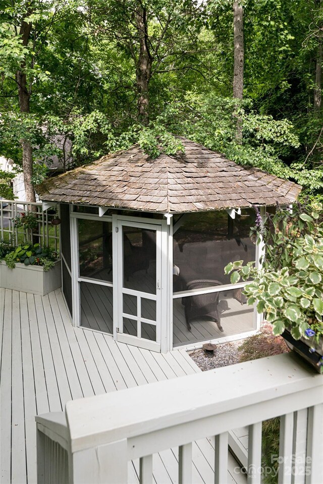 7 White Palmer Ct, Biltmore Lake, NC 28715 - view of wooden terrace