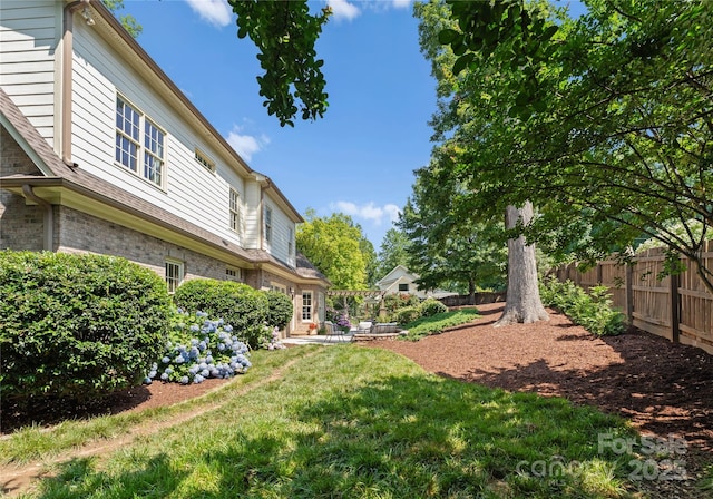 901 Hartford Ave, Charlotte, NC 28209 - view of yard