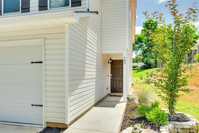 463 W Barr St, Lancaster, SC 29720 - view of exterior entry featuring an attached garage