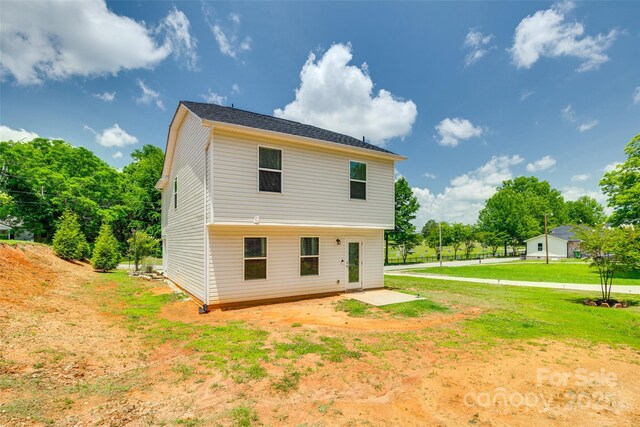 463 W Barr St, Lancaster, SC 29720 - back of house featuring a lawn and a patio area