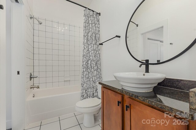 3271 Noda Blvd, Charlotte, NC 28205 - bathroom with vanity, shower / tub combo, and tile patterned floors