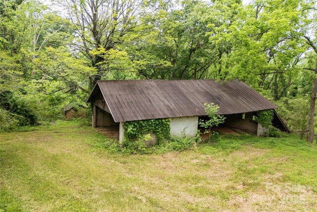 997 Tole Allison Rd, Mills River, NC 28759