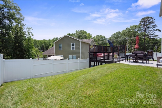 10012 Michael Crossing Dr, Charlotte, NC 28213 - view of yard featuring a patio area and a deck