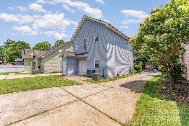 1825 Stroud Park Ct, Charlotte, NC 28206 - photo 19