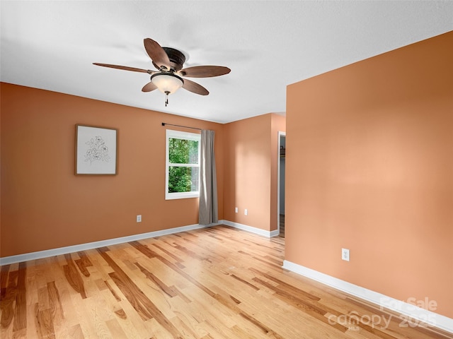 31 Rory Phillips Vw, Candler, NC 28715 - unfurnished room featuring light wood-style flooring, baseboards, and ceiling fan