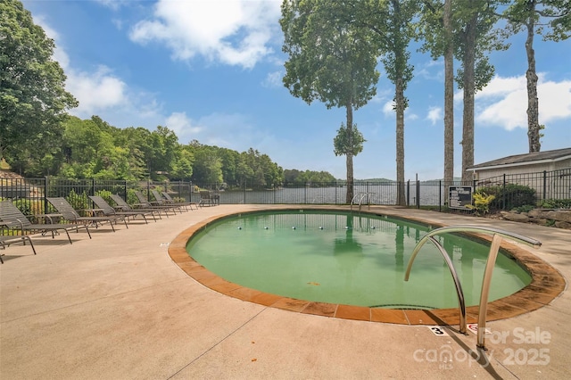 55 Toxaway Shrs Unit 14, Lake Toxaway, NC 28747 - community pool with a patio area