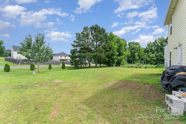 635 Scarlet Leaf Ln, Oakboro, NC 28129 - view of yard