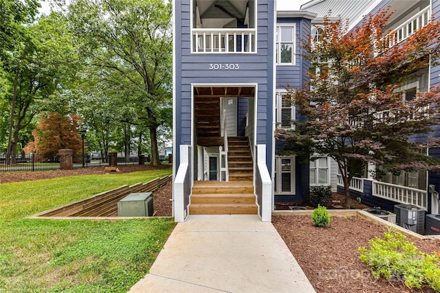 303 NW Dr, Davidson, NC 28036 - view of property entrance