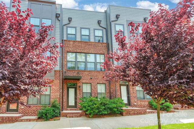 819 Anderson St, Charlotte, NC 28205 - multi unit property with brick siding