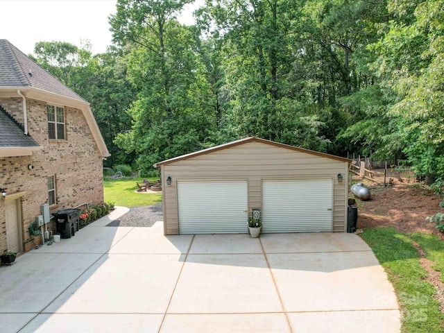 8101 Cane Pointe Ln, Waxhaw, NC 28173 - view of detached garage