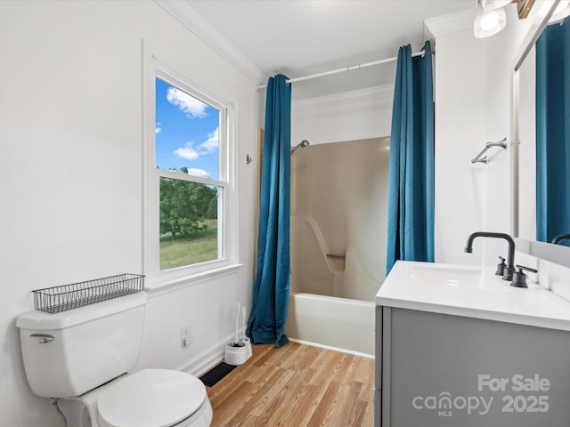 1238 Carl Allen Rd, Edgemoor, SC 29712 - full bathroom with vanity, wood finished floors, shower / bathtub combination with curtain, plenty of natural light, and crown molding