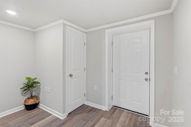 4410 Burgin St, Kannapolis, NC 28081 - entryway with wood finished floors and ornamental molding