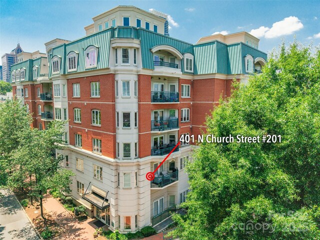 401 N Church St Unit 201, Charlotte, NC 28202 - photo 5