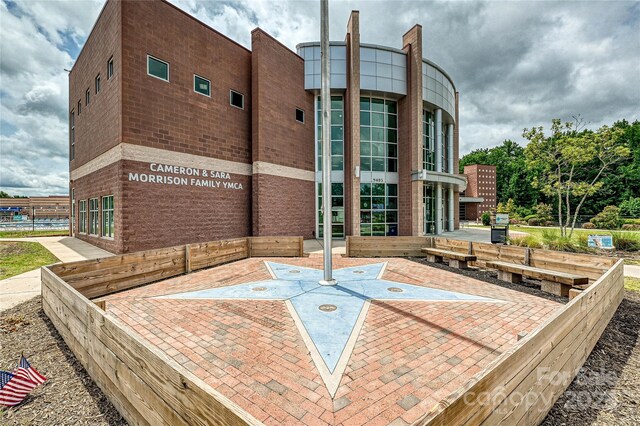 10022 Wayfair Meadow Ct, Charlotte, NC 28277 - view of patio / terrace featuring community basketball court