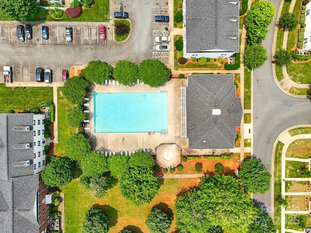 1134 Plaza Walk Dr, Charlotte, NC 28215 - drone / aerial view of a pool