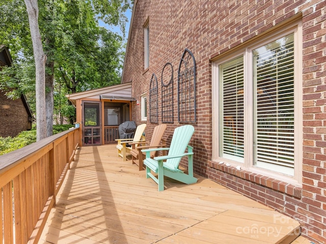 5104 Top Seed Ct, Charlotte, NC 28226 - deck with a sunroom