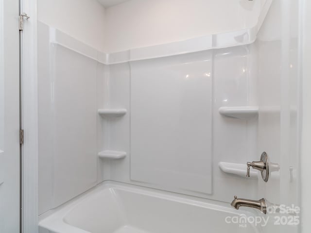 7108 Hambright Rd, Huntersville, NC 28078 - full bathroom featuring bathtub / shower combination
