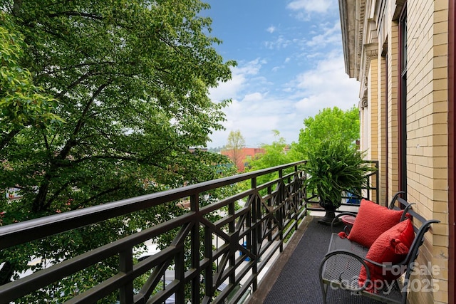 231 N Main St, Hendersonville, NC 28792 - view of balcony