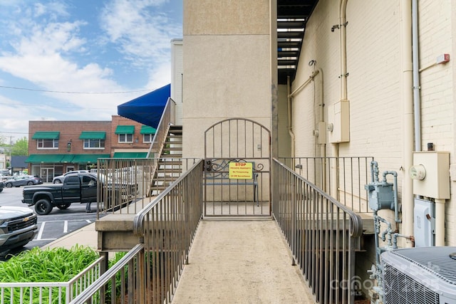 231 N Main St, Hendersonville, NC 28792 - exterior space with central AC