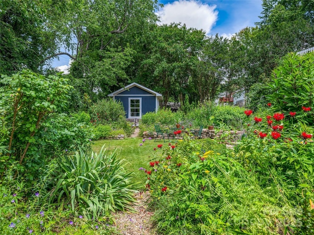 7 Mill Stone Dr, Asheville, NC 28803 - view of yard with an outbuilding