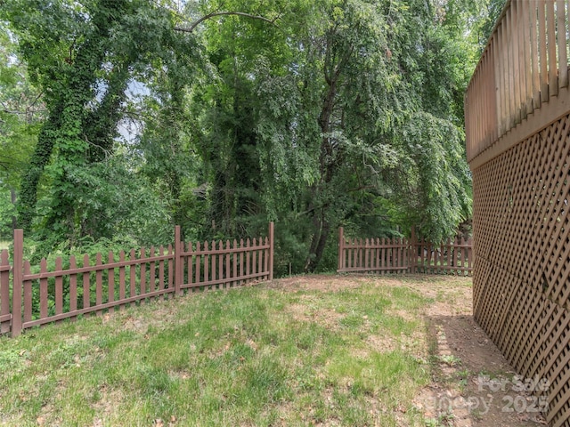 51 Wake Robin Way, Asheville, NC 28805 - view of yard