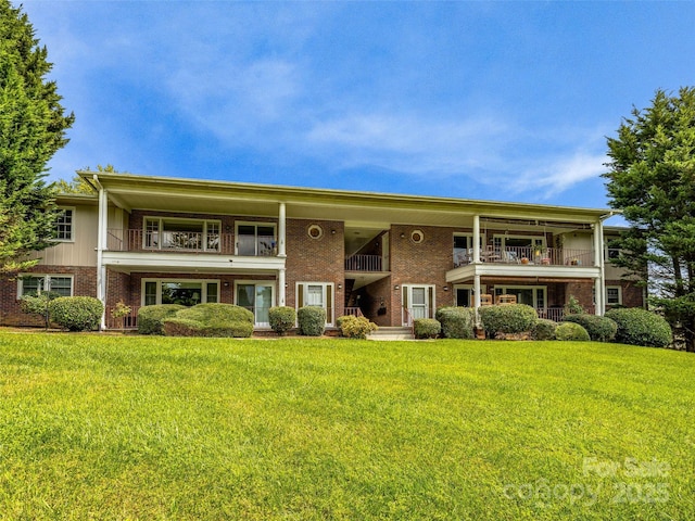 410 Golf View Condo Ln Unit 2D, Hendersonville, NC 28739 - photo 1