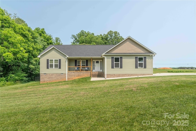 198 Anita Ln, Lexington, NC 27295 - single story home featuring a porch, a front yard, and roof with shingles