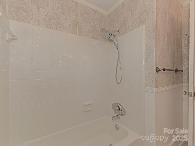 3408 Oak Tree Trl, Matthews, NC 28105 - bathroom with crown molding, bathtub / shower combination, and wallpapered walls