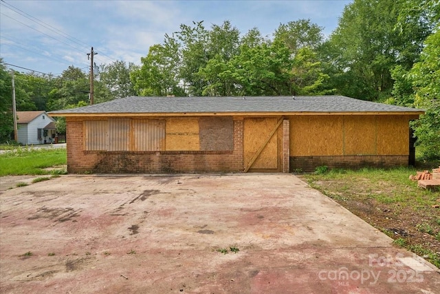 714 Pine St, Hamlet, NC 28345 - view of garage