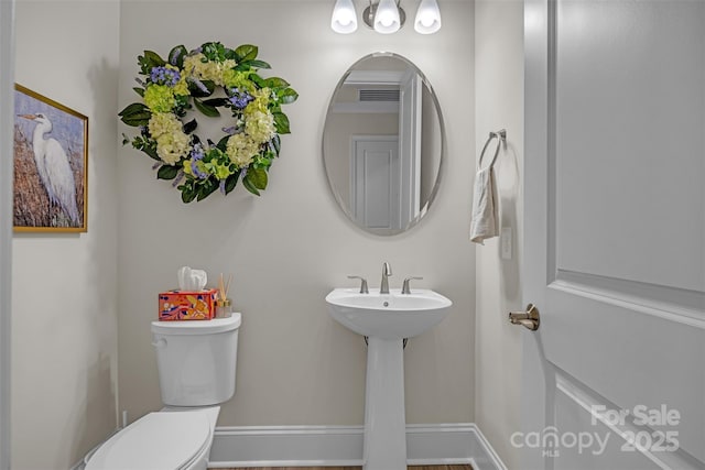 513 Meadow Ridge Dr, Belmont, NC 28012 - bathroom with toilet and baseboards
