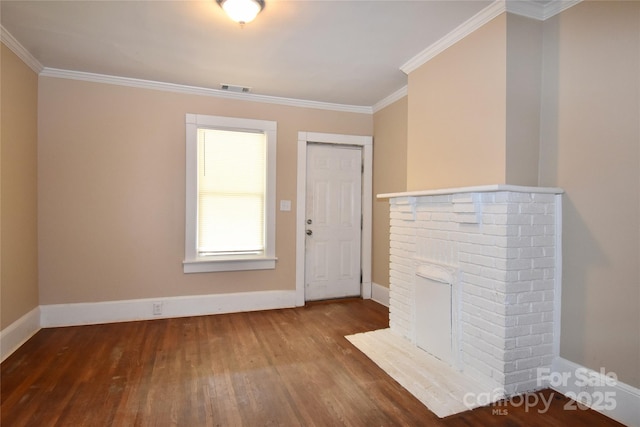 2017 Ashley Rd, Charlotte, NC 28208 - foyer with wood finished floors and ornamental molding