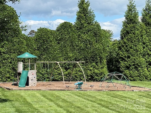 140 Maplewood Ct, Hudson, NC 28638 - community playground featuring a lawn