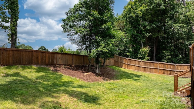 140 Maplewood Ct, Hudson, NC 28638 - view of yard