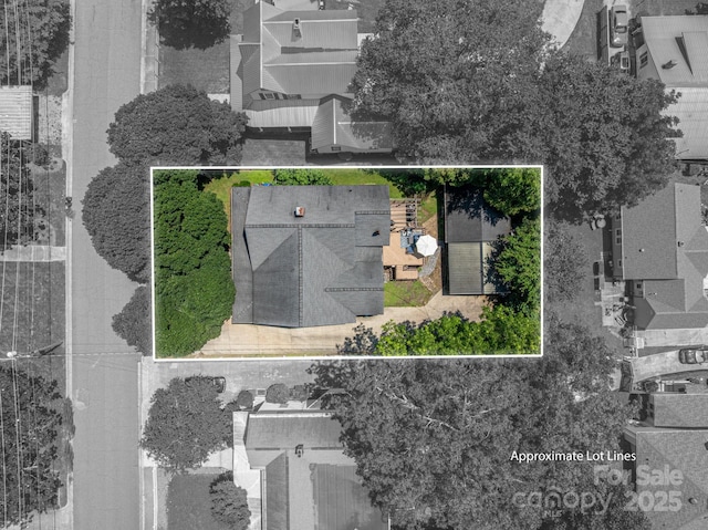 622 E Pine St, Lincolnton, NC 28092 - photo 11